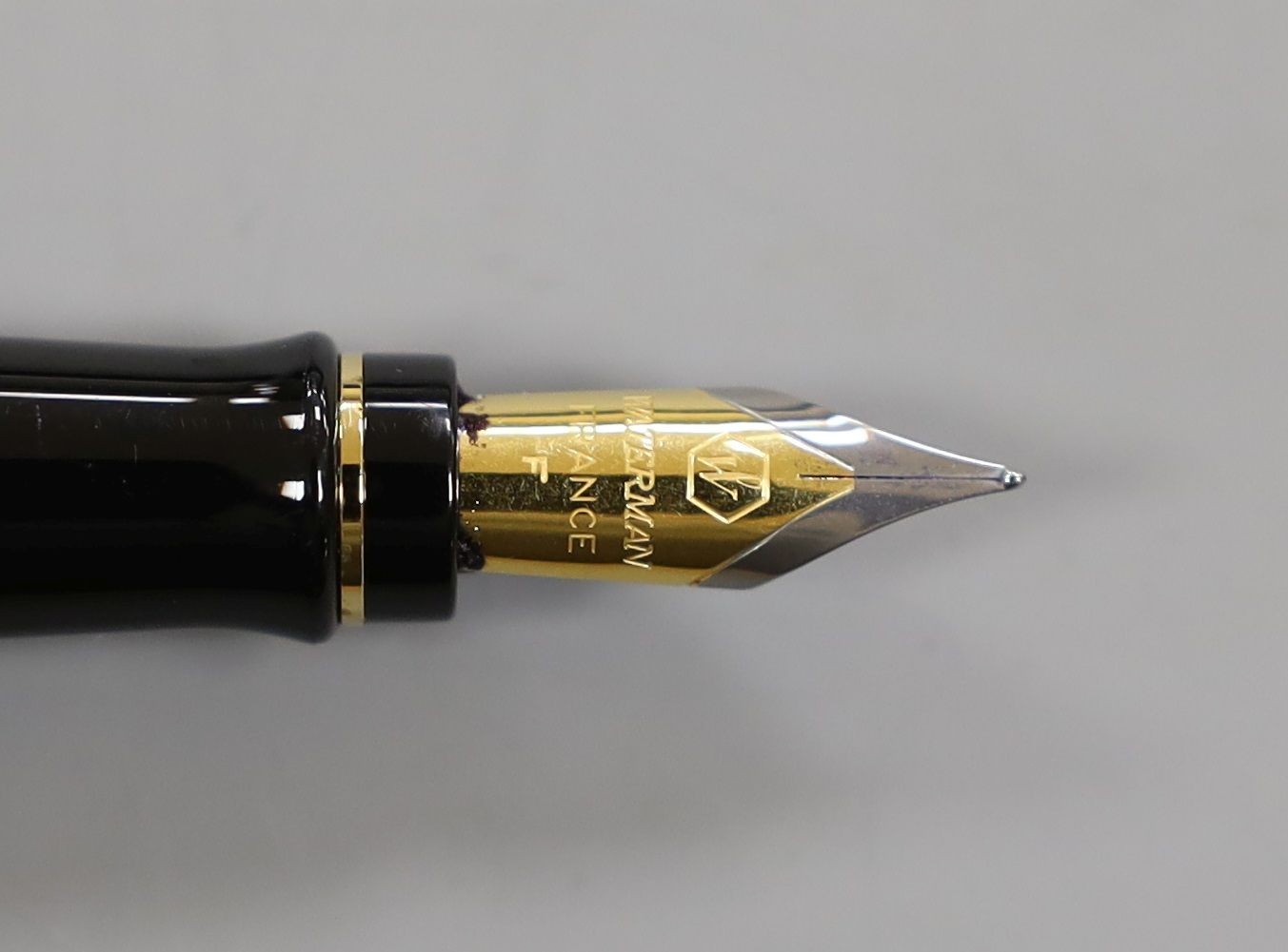 A Waterman fountain pen and ballpoint pen and a Mont Blanc Meisterstuck pen, all cased